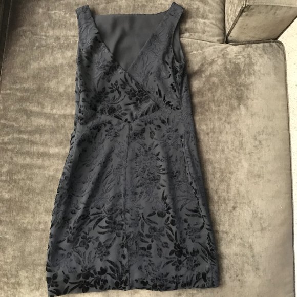 Ann Taylor Open Back Shift Dress - Picture 2 of 3